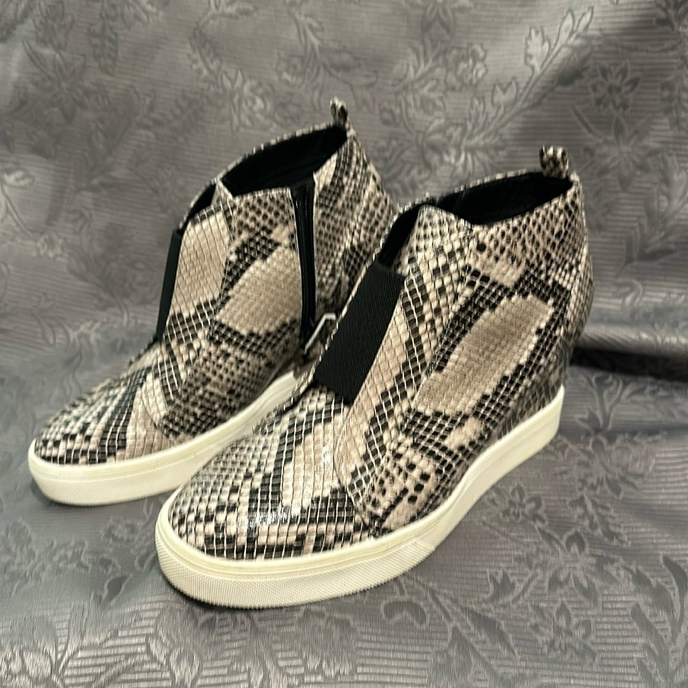 Snake booties.